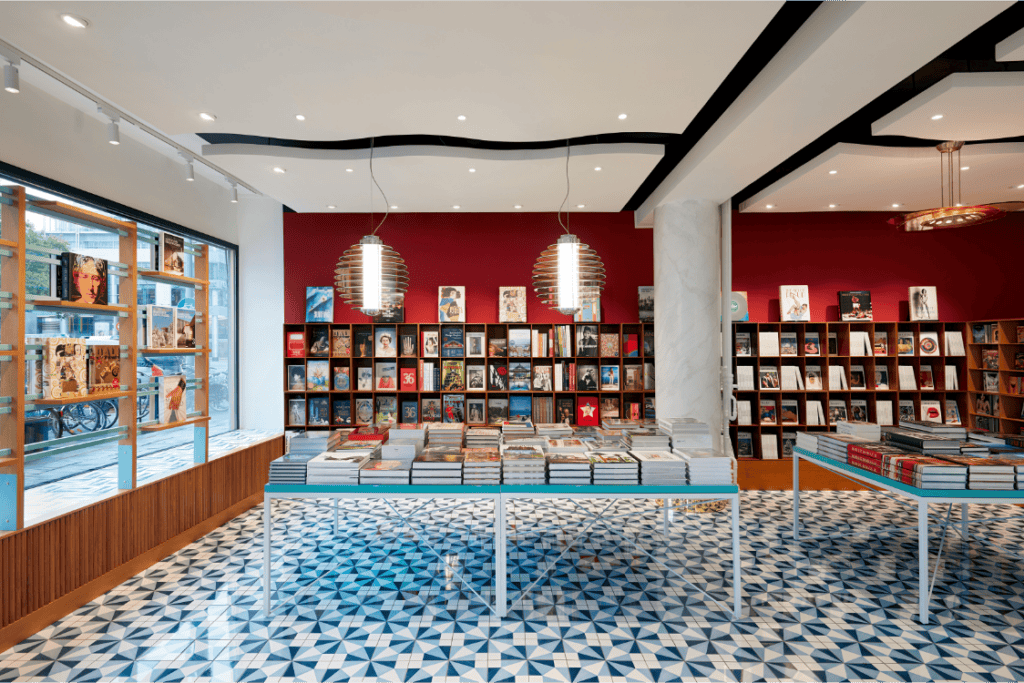 Die TASCHEN Filiale in Köln von innen.
